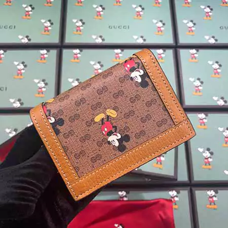 Gucci 財布 カードケース