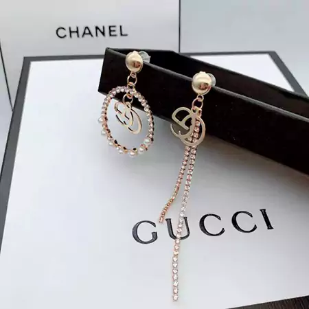 Gucci イヤリング かわいい