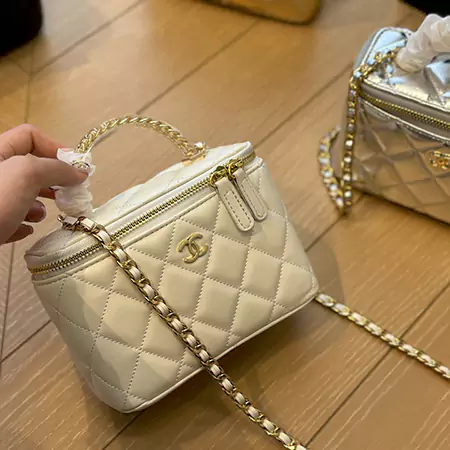 Chanel ショルダーバッグ