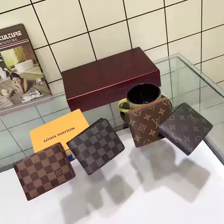 LV 財布