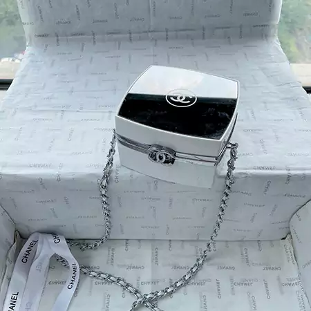 シャネル Chanel ミニバッグ