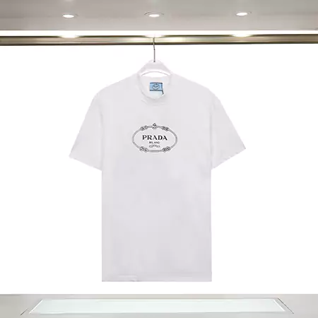 PRADA tシャツ ログ入れ