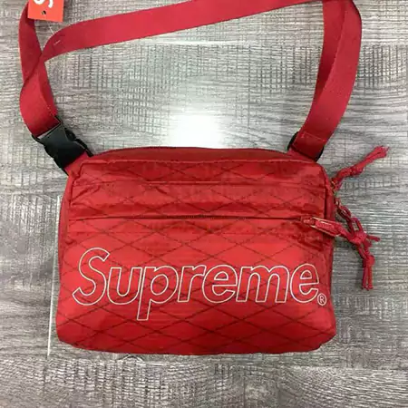 Supreme 財布