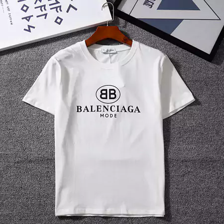 バレンシアガ Tシャツ
