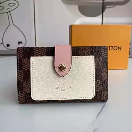 LV  財布 かわいい