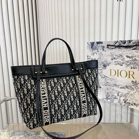 Dior バッグ