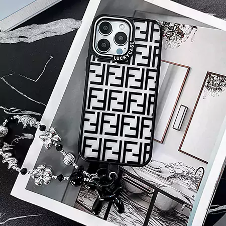 フェンディ スマホケース iphone16