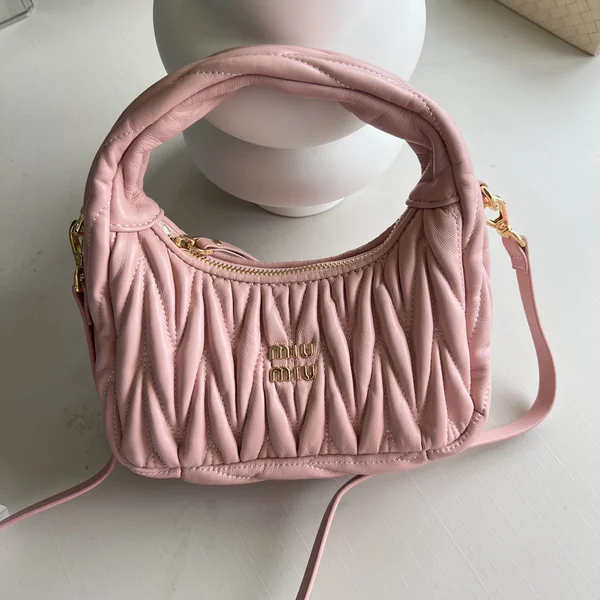 ミュウミュウ バッグ 偽物 MIU MIU トートバッグ N級品通販 20X13X6cm