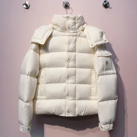 モンクレール moncler ダウン ジャケット 偽物激安通販