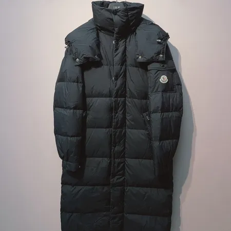 モンクレール moncler ダウン ジャケット 偽物激安通販