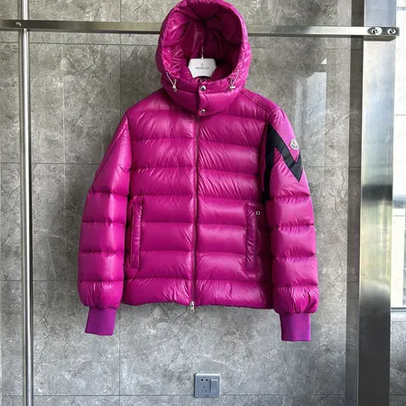 モンクレール moncler ダウンジャケット スーパーコピー全品送料無料