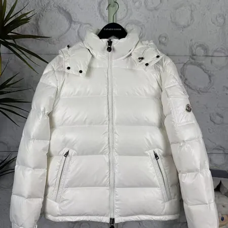 モンクレール moncler ダウン ジャケット 偽物激安通販