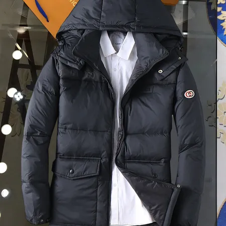 グッチ GUCCI ダウン ジャケット 偽物 激安通販