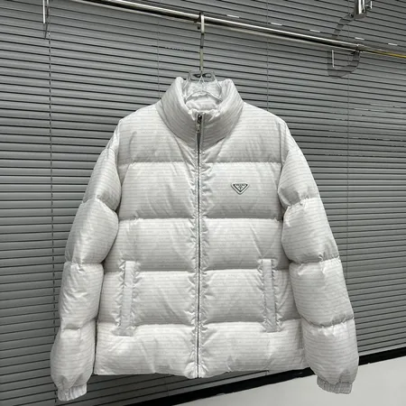 PRADA プラダ ダウンジャケット 激安 偽物 - スーパーコピー おすすめ