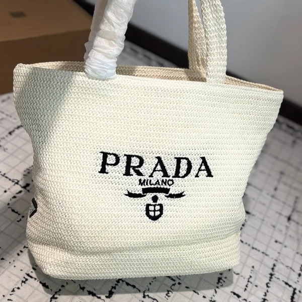 プラダ PRADA バッグ 偽物通販 ショルダーバッグ ブランド スーパーコピー
