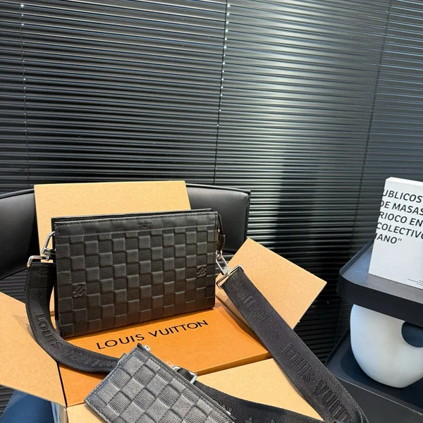ルイヴィトン バッグ メンズ 偽物N級品 ダミエ柄 スーパーコピー 手持ち財布