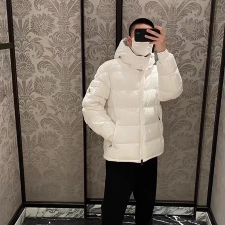 モンクレール moncler ダウン ジャケット 偽物N級品激安