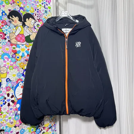 ロエベ LOEWE ダウンジャケット コピー 送料無料