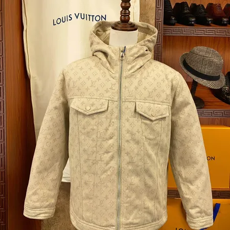 ルイヴィトン vuitton ダウンジャケット 偽物 N級品 コピー激安通販