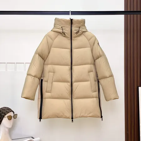 プラダ PRADA ダウンジャケット コピー服 激安通販