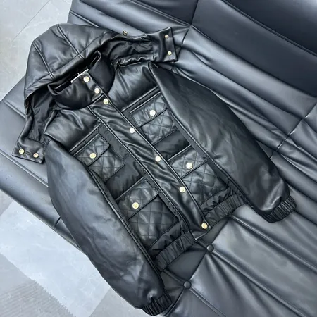 シャネル偽物 ダウンジャケット chanel スーパーコピー服 激安通販