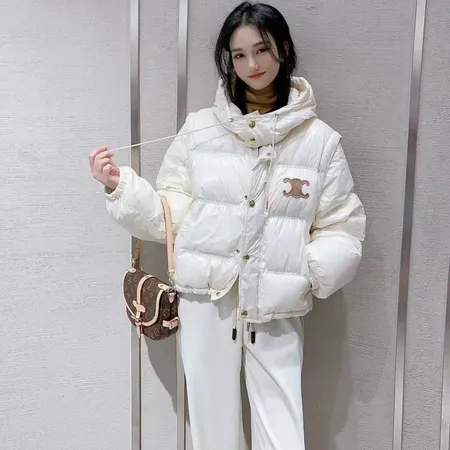 セリーヌ CELINE ダウンジャケット 偽物N級品 激安