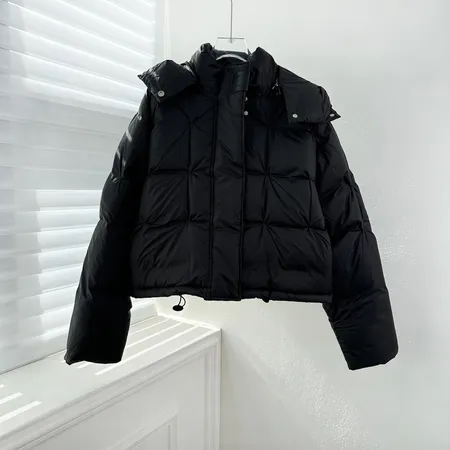 ロエベ LOEWE ダウンジャケット コピー 送料無料