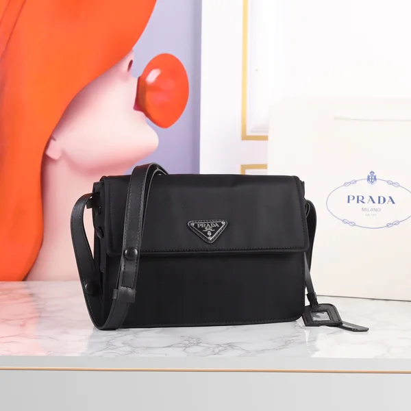 プラダ PRADA バッグ カバン 偽物 スーパーコピーN級品