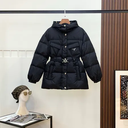 プラダ PRADA ダウンジャケット コピー激安通販