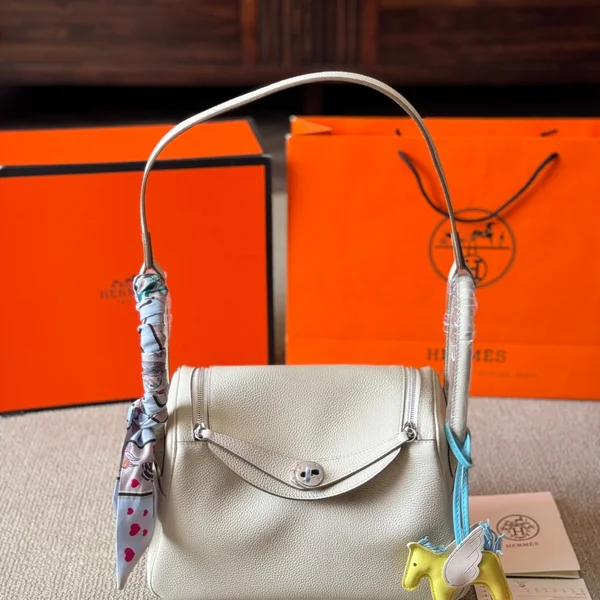 Hermes Lindy エルメス ハンド バッグ 偽物通販