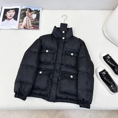 セリーヌ CELINE ダウン ジャケット スーパーピーN級品激安