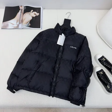 セリーヌ CELINE ダウンジャケット 偽物N級品 激安