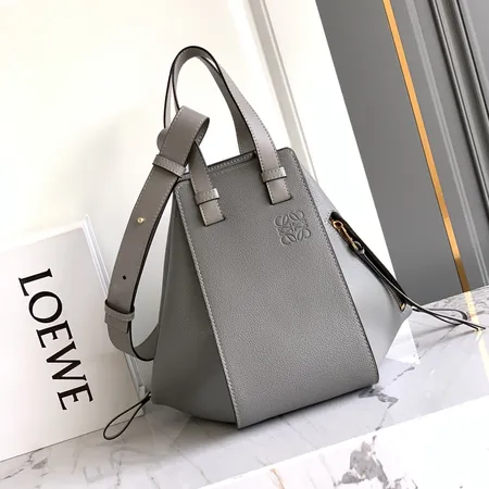 ロエベ バッグ偽物 LOEWE 鞄 スーパーコピー 激安通販 高品質