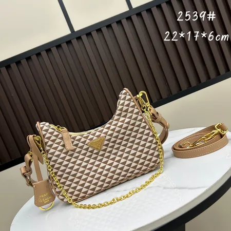 プラダ PRADA バッグ 肩に斜め 鞄 スーパーコピー