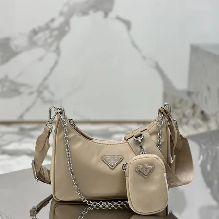 プラダ PRADA レディースバッグ 肩に斜め カバン ブランド スーパーコピー通販