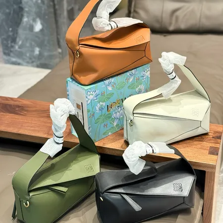 ロエベ LOEWE ハンドバッグ 激安 ブランド 鞄 偽物通販