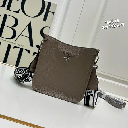 プラダ バッグ ショルダー 偽物通販 PRADA 鞄 スーパーコピー 高品質