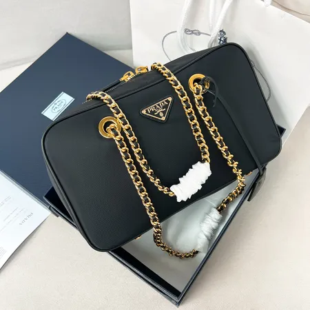 プラダ PRADA バッグ スーパーコピー ショルダー 鞄 偽物通販