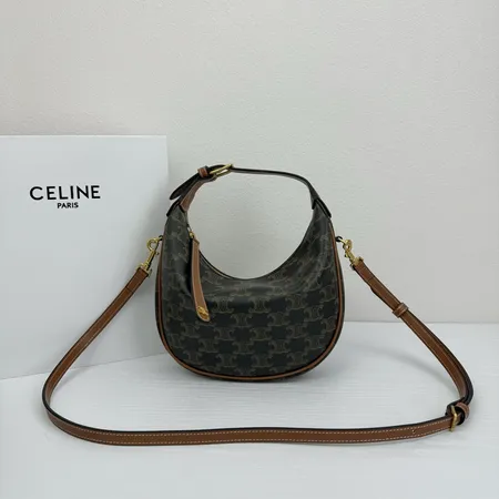セリーヌ ショルダーバッグ 偽物N級品 CELINE 鞄 スーパーコピー 高品質