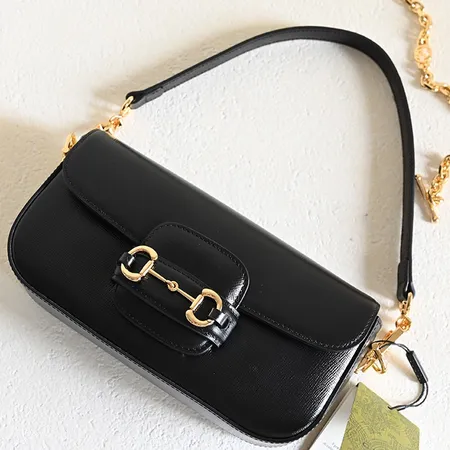 グッチ アンダーアームバッグ 激安 GUCCIバッグ 鞄 コピー通販 スーパーコピー