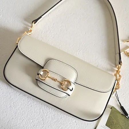 グッチ アンダーアームバッグ 激安 GUCCIバッグ 鞄 コピー通販 スーパーコピー